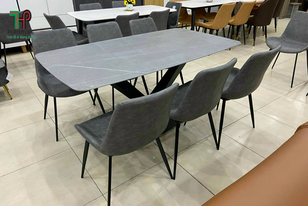 bàn chân mặt đá chân X